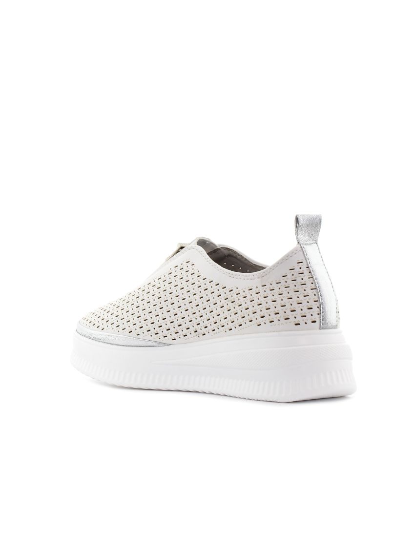 Yolera Neagley  D9233-WH