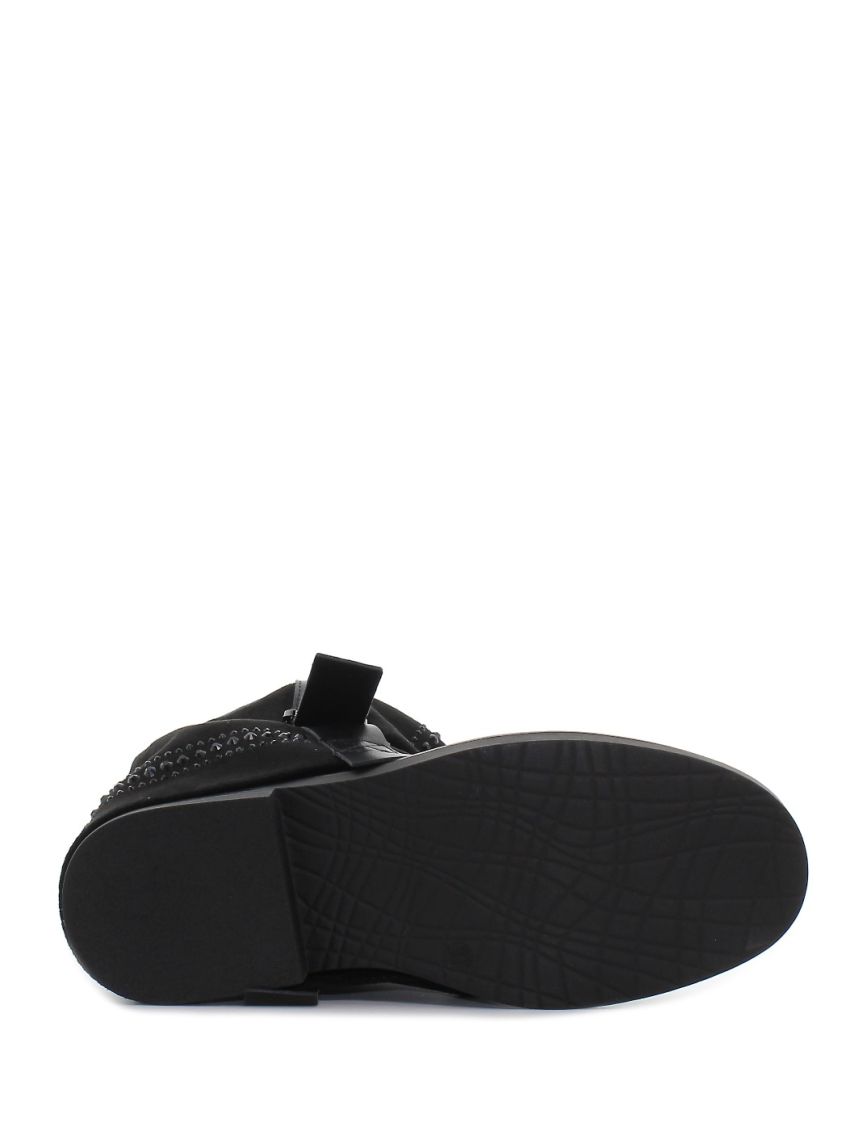 Yolera Whitney  E8665-BL