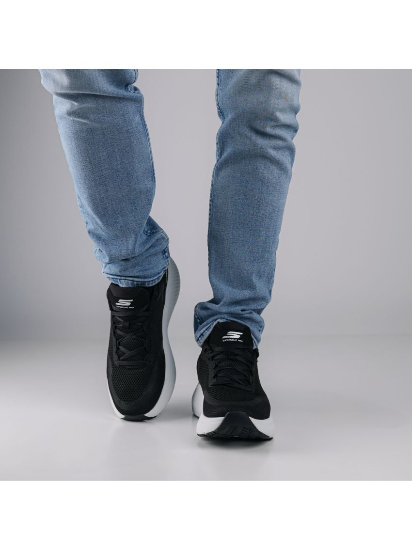 Skechers Run Supersonic Max  246086-BKW