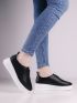 Yolera Neagley  D9233-BL