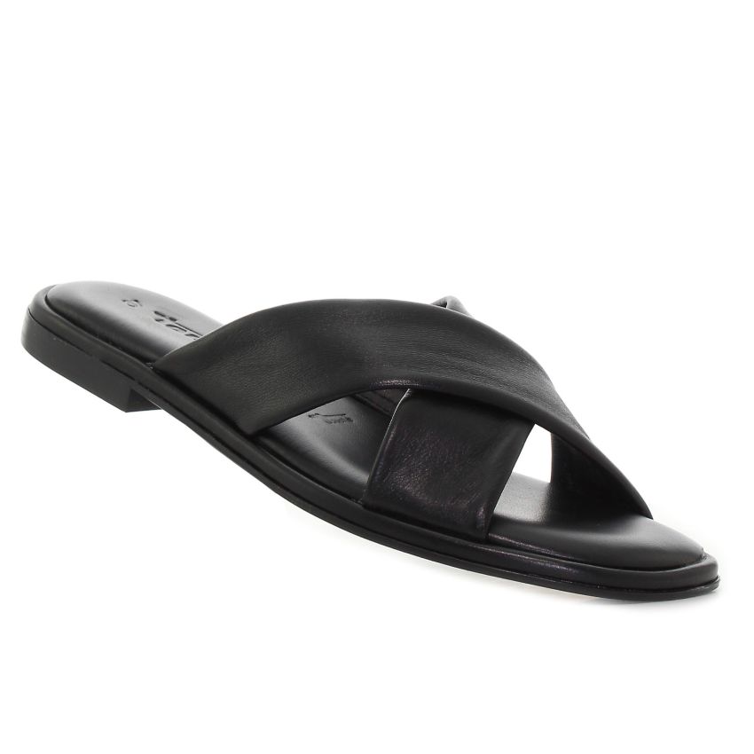 Tamaris fekete női papucs