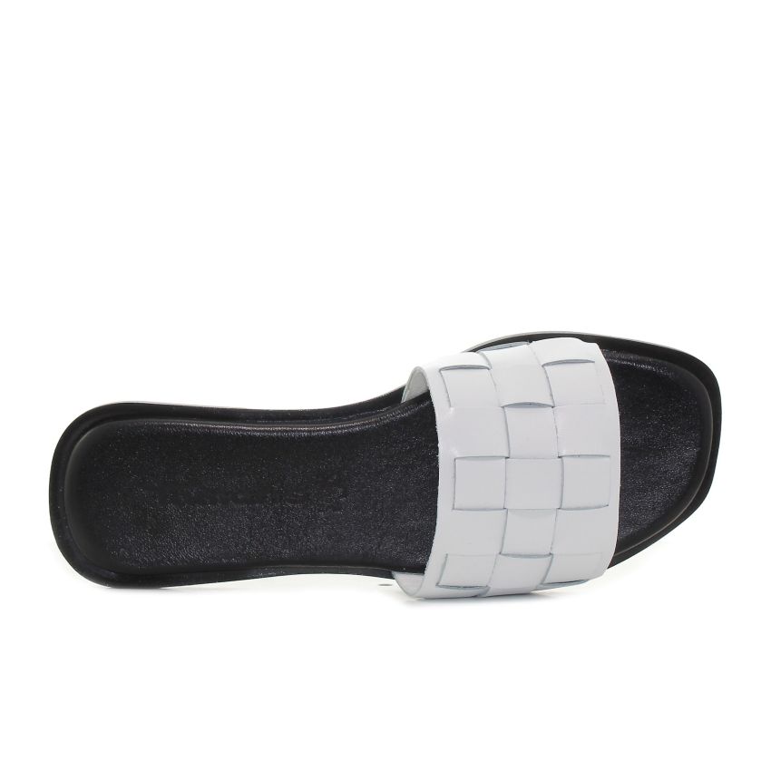 Tamaris fehér női papucs