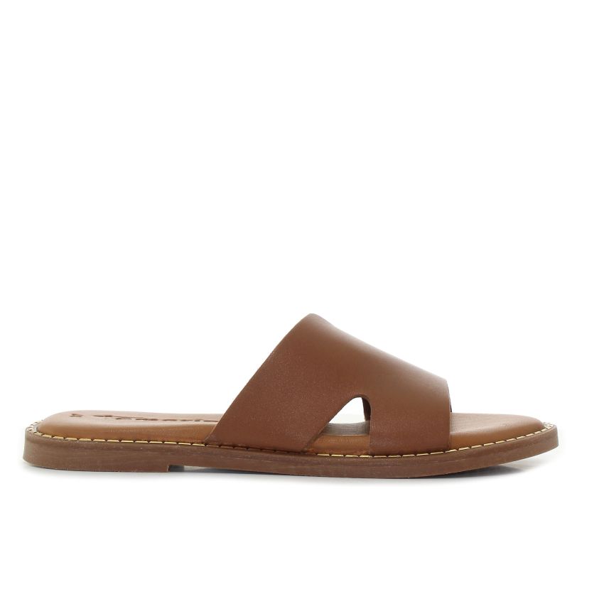 Tamaris barna női papucs