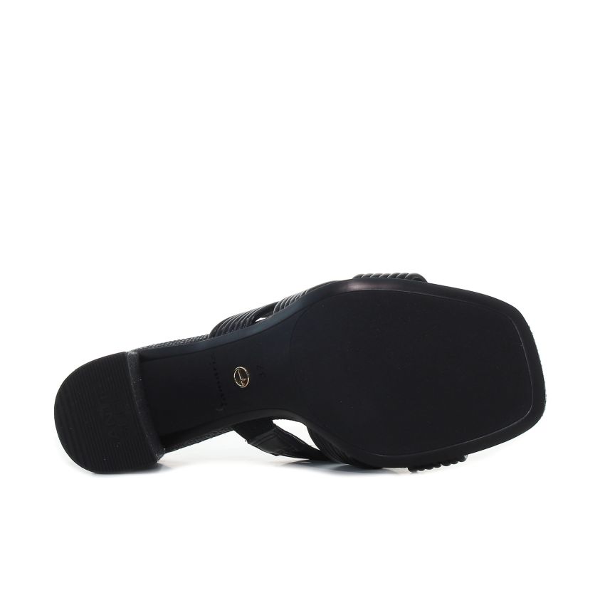 Tamaris fekete női magassarkú papucs