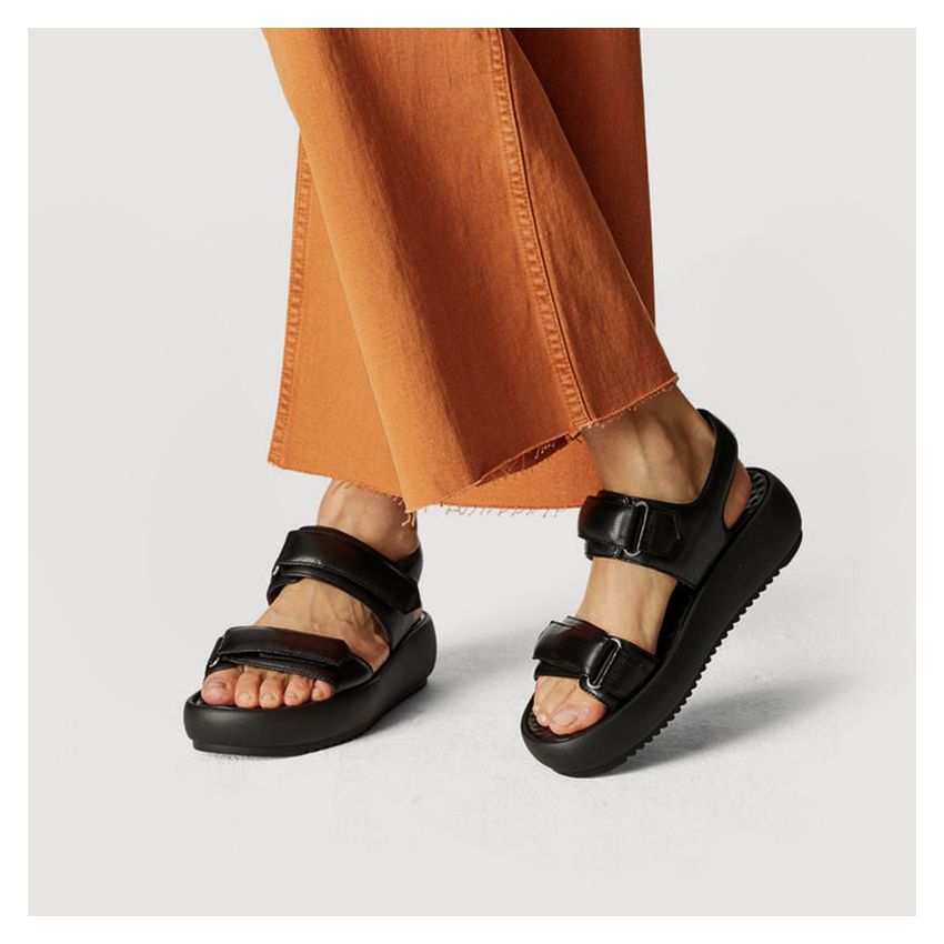 Tamaris fekete női szandál