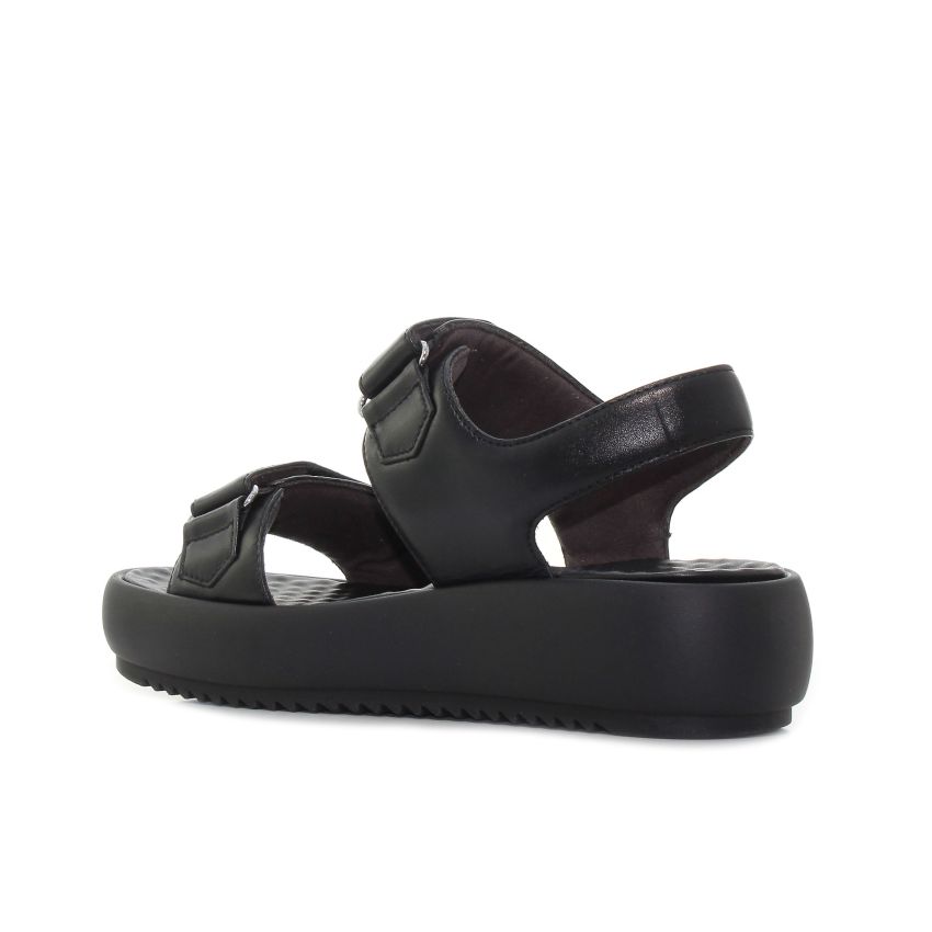 Tamaris fekete női szandál