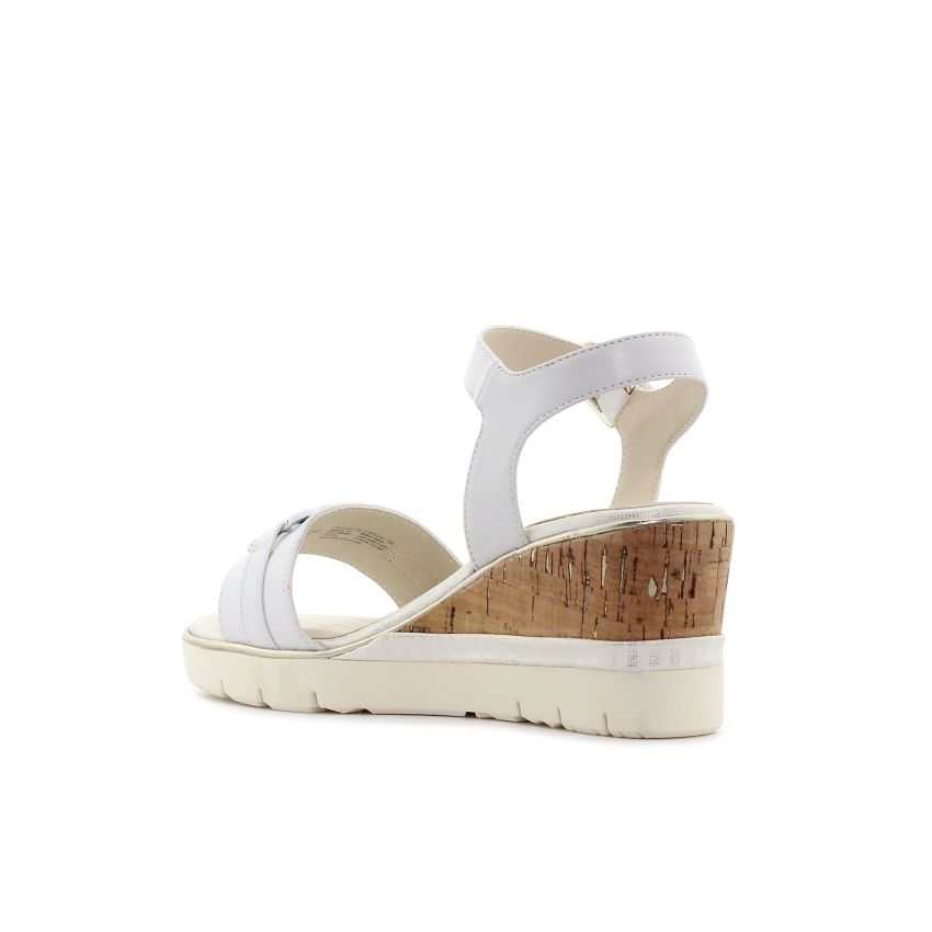 Tamaris fehér női éktalpú szandál