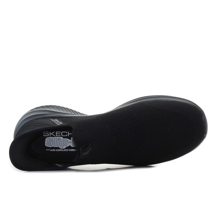 Skechers Slip-ins: Ultra Flex 3.0 - Smooth Step fekete férfi cipő