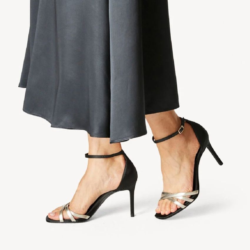 Tamaris ezüst női magassarkú