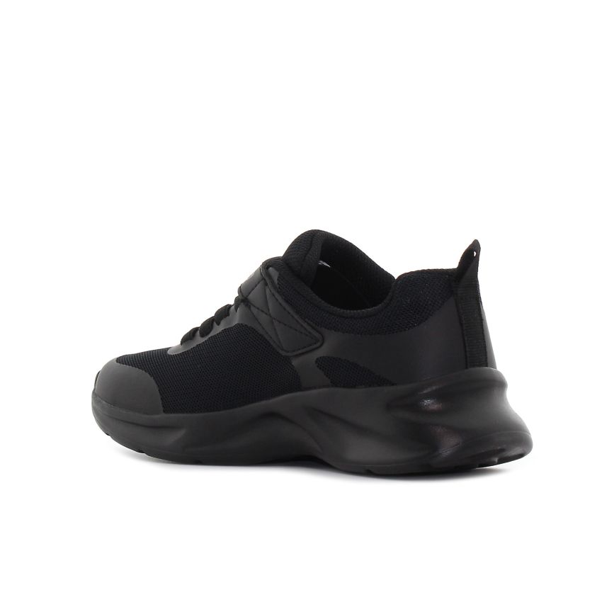 Skechers Dynamatic fekete gyerek cipő