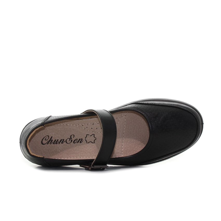 Goll Ania fekete női bebújós cipő