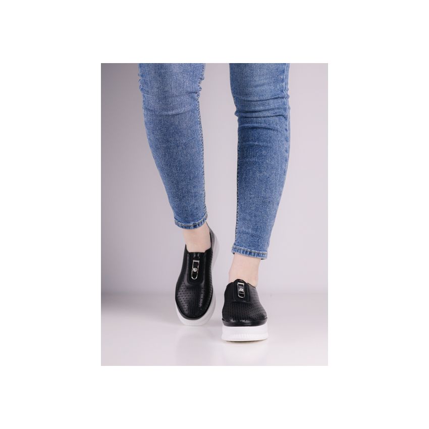 Yolera - Neagley fekete bebújós női cipő