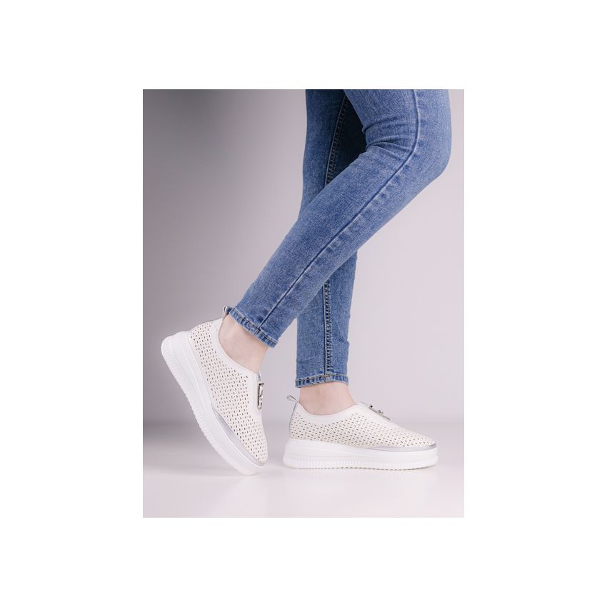 Yolera - Neagley törtfehér bebújós női cipő