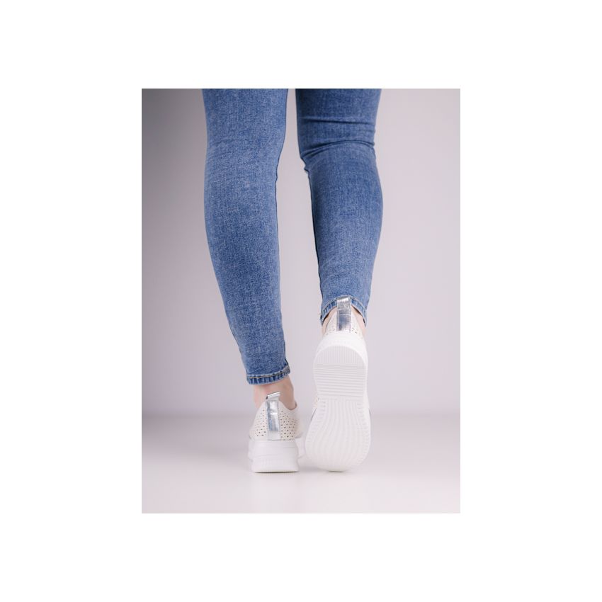 Yolera - Neagley törtfehér bebújós női cipő