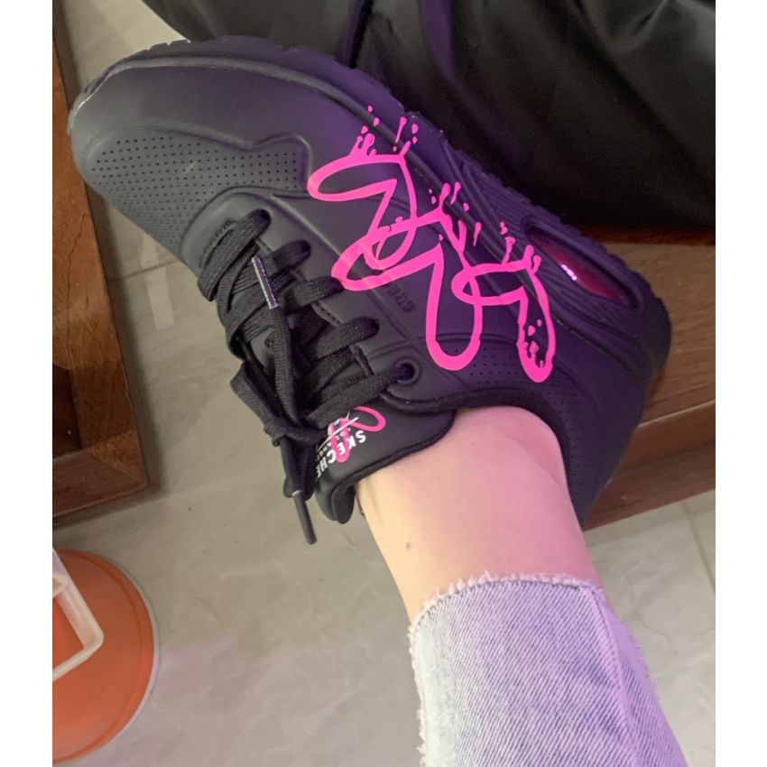 Skechers Uno - Dripping In Love fekete női cipő