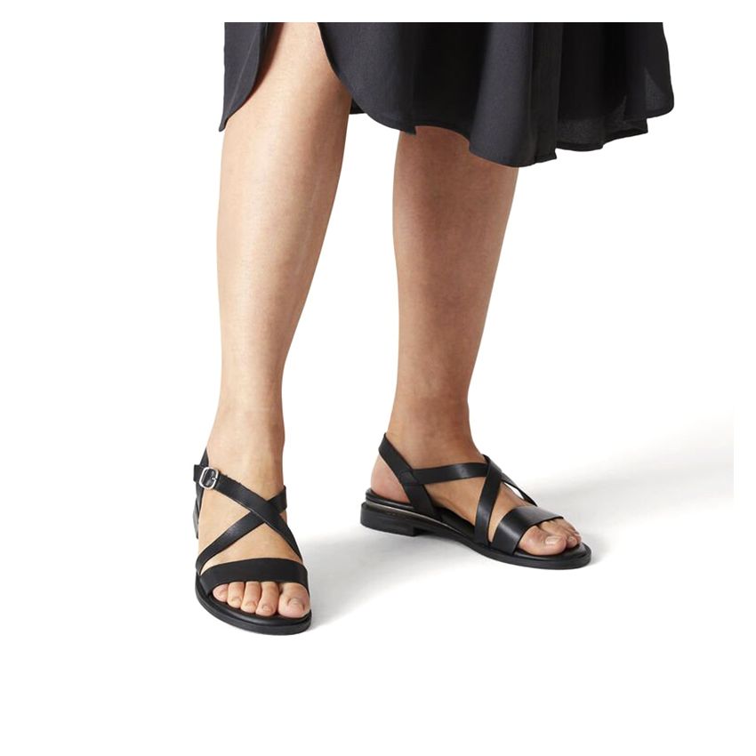 Tamaris fekete női szandál