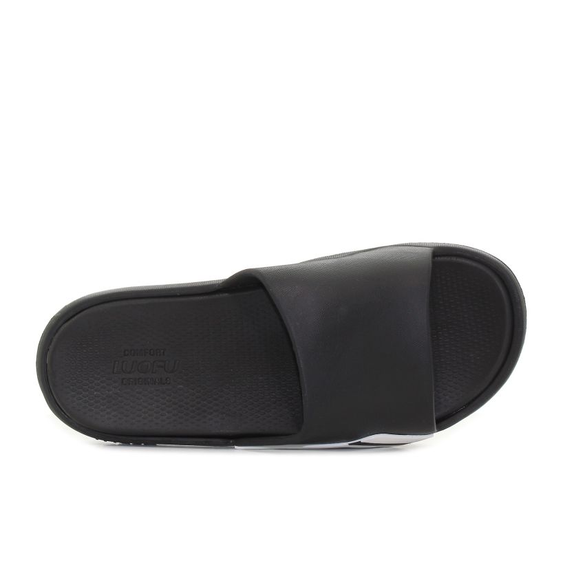 Wink 4K fekete férfi papucs