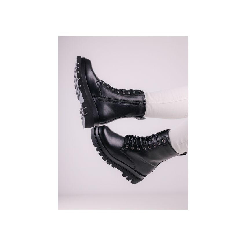 Yolera - Evi fekete női bakancs