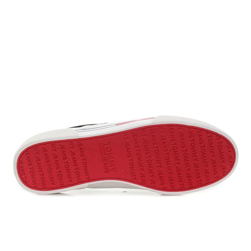 Tommy Hilfiger Slip On Canvas fekete férfi bebújós cipő