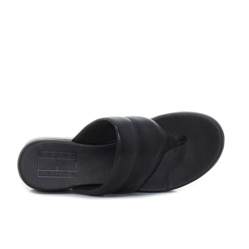 Tommy Hilfiger platformos fekete női papucs