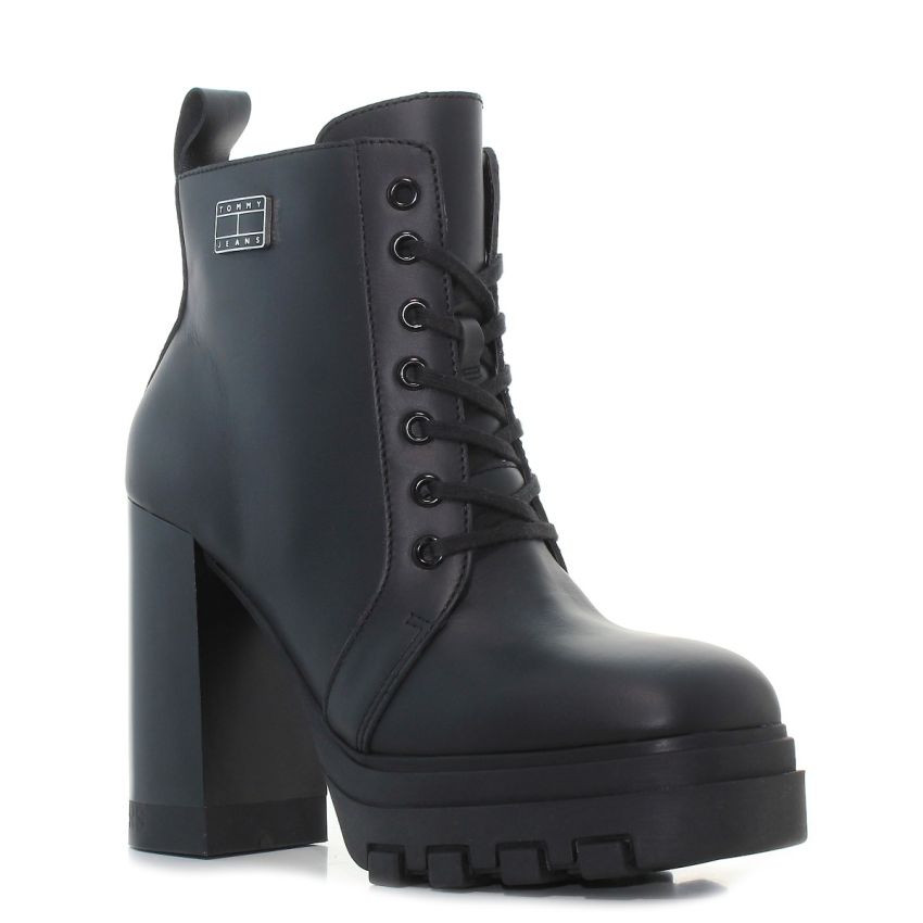 Tommy Hilfiger TJW High Heel Lace Up fekete női bakancs