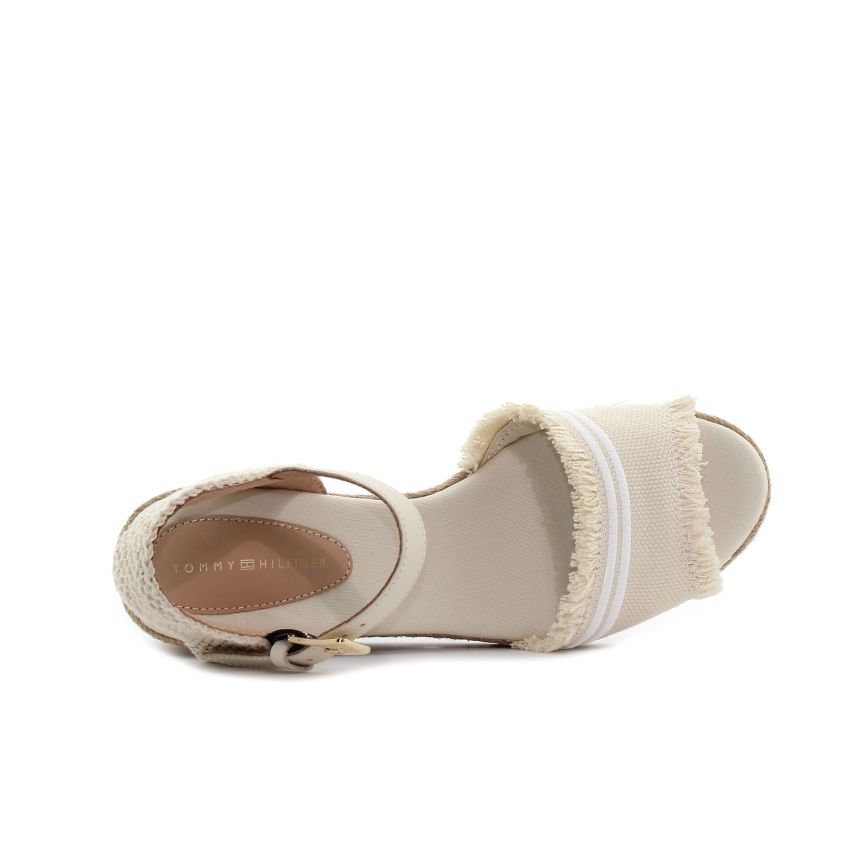 Tommy Hilfiger Fringe Canvas bézs női éktalpú szandál