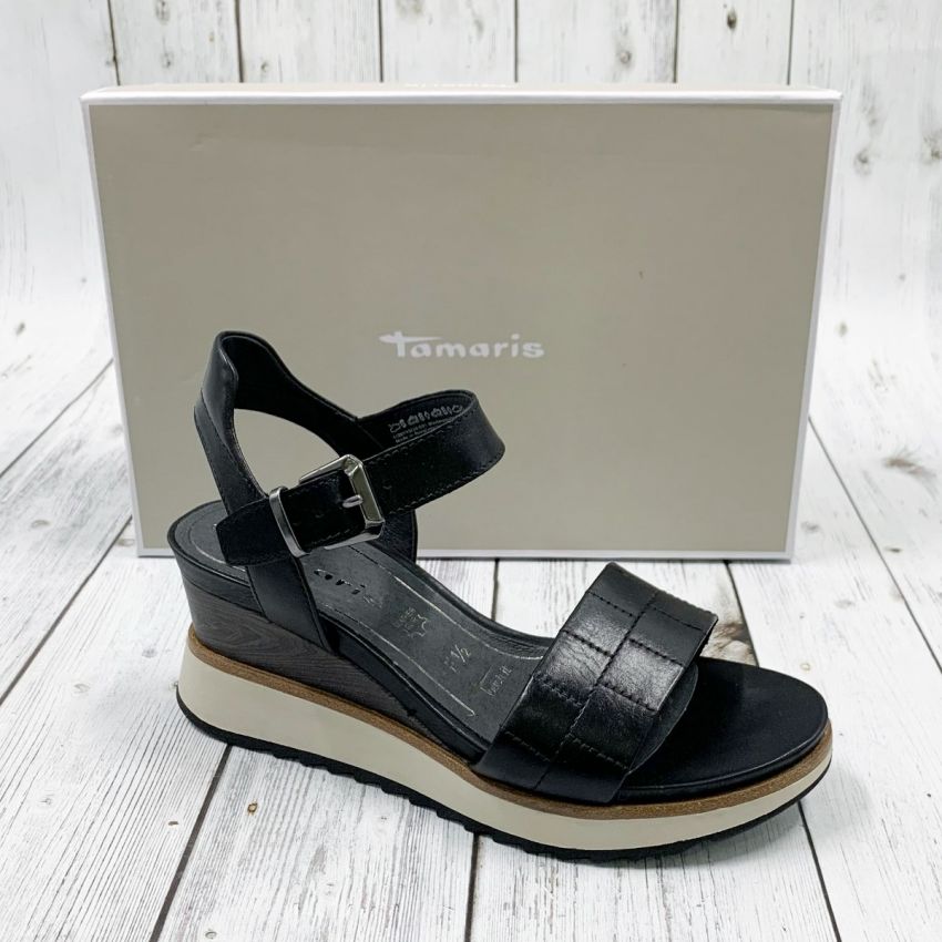 Tamaris fekete női éktalpú szandál