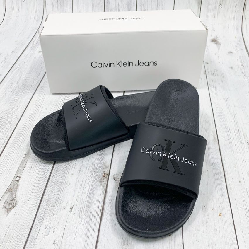 Calvin Klein Slide Monogram fekete férfi papucs