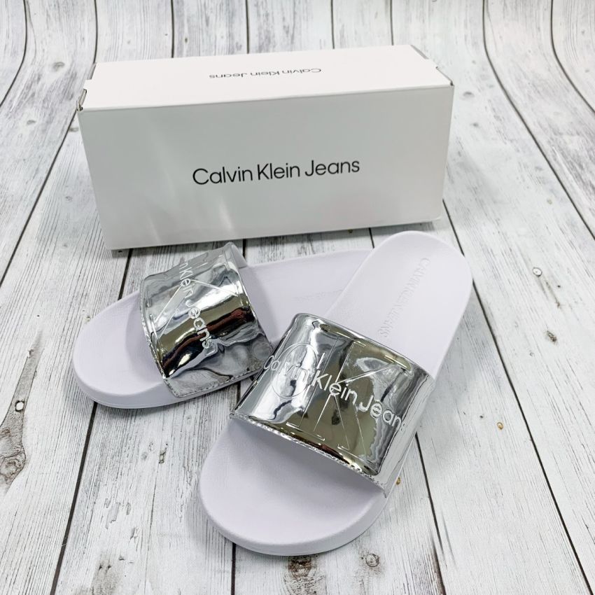 Calvin Klein Slide Silver Monogram ezüst női papucs