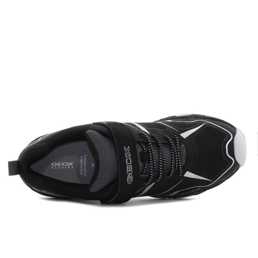 Geox J Magnetar fekete cipő