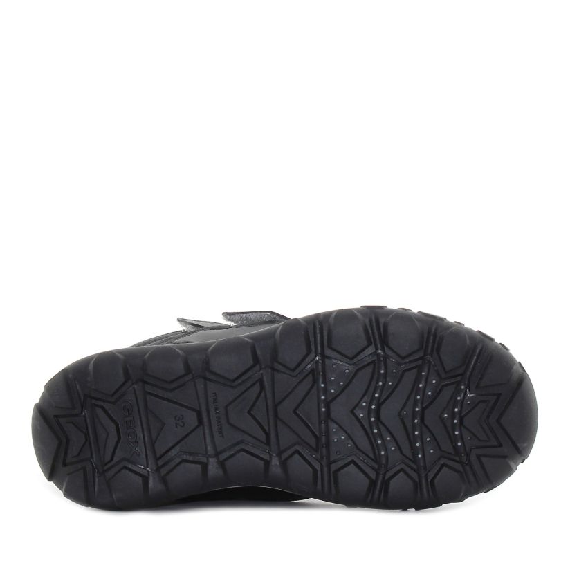 Geox J Trekkyup fekete gyerek csizma