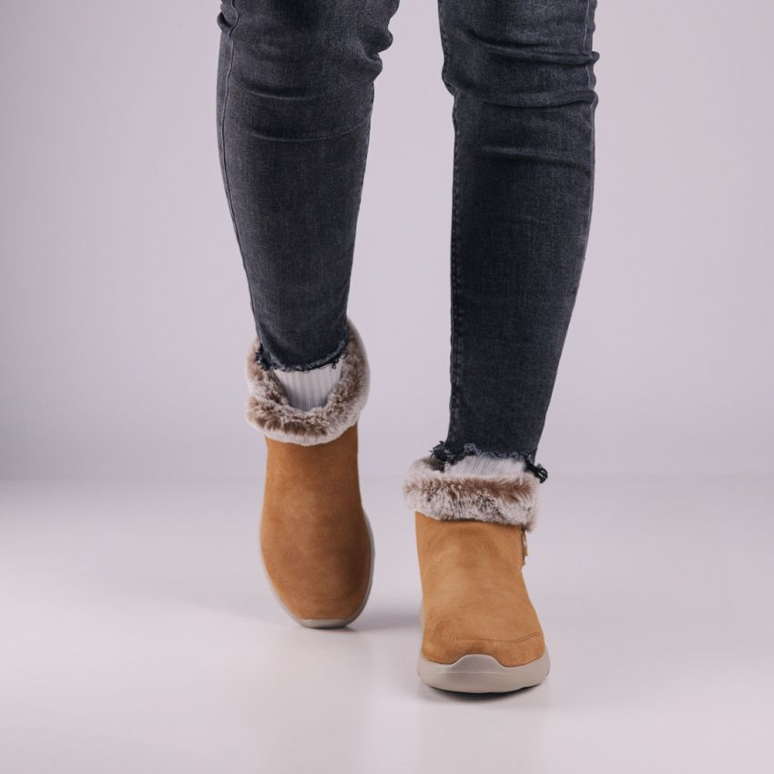 Skechers On The Go Joy - First Glance vízlepergető barna női bokacsizma