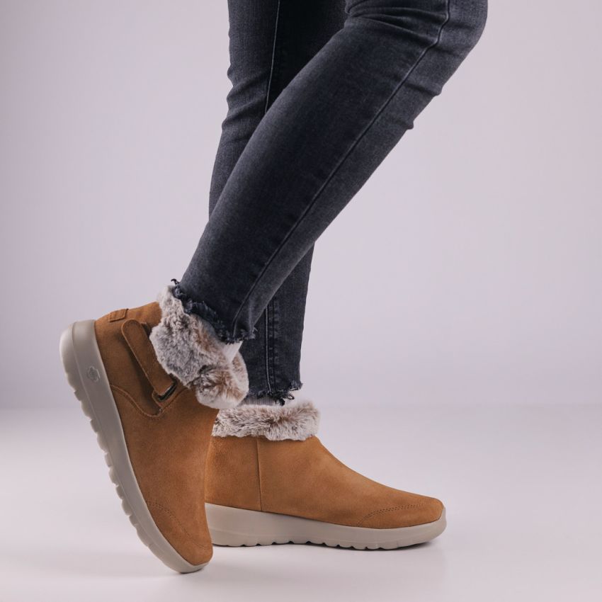 Skechers On The Go Joy - First Glance vízlepergető barna női bokacsizma