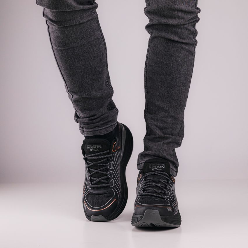 Skechers Slip-Ins - Max Cushioning Suspension - Nitevizn fekete férfi cipő