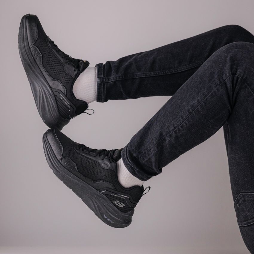 Skechers Vapor Foam - Veiko fekete vízlepergető férfi cipő