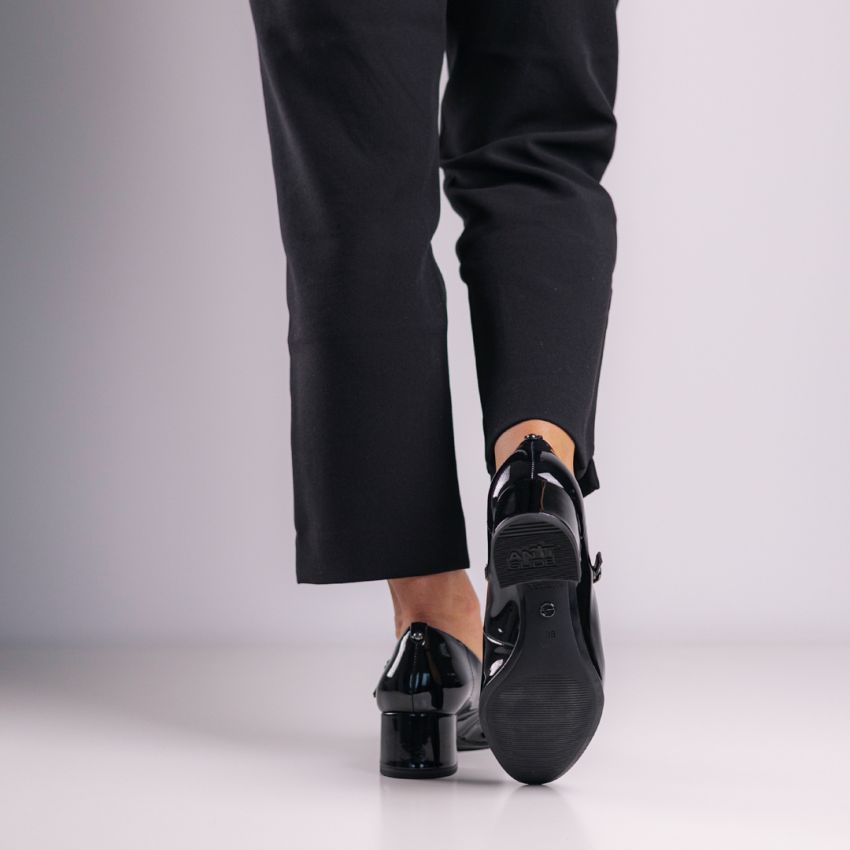 Tamaris fekete női magassarkú