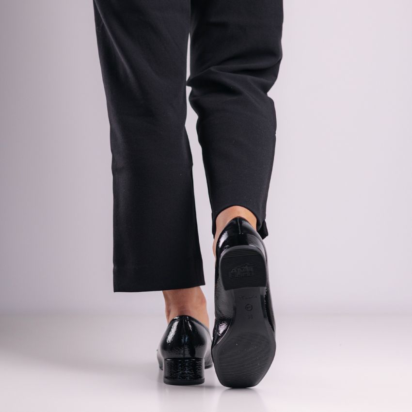 Tamaris fekete női cipő