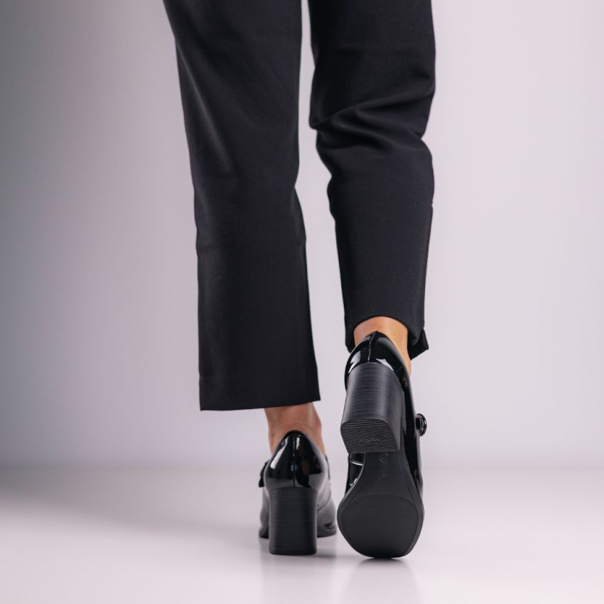 Tamaris fekete női magassarkú