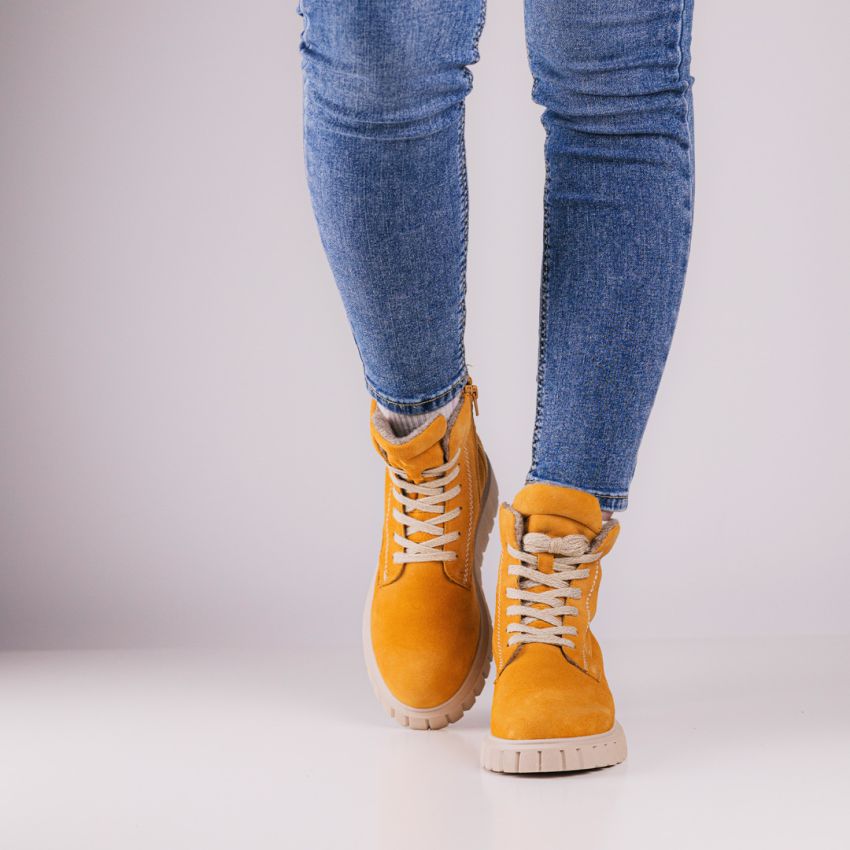 Tamaris sárga női bakancs