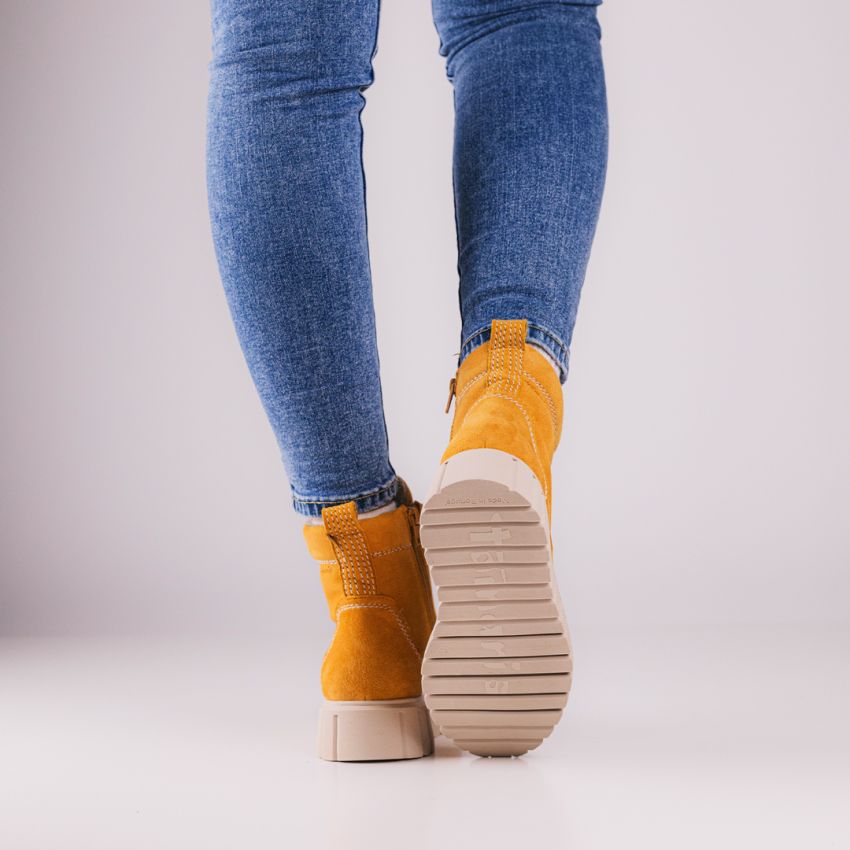 Tamaris sárga női bakancs