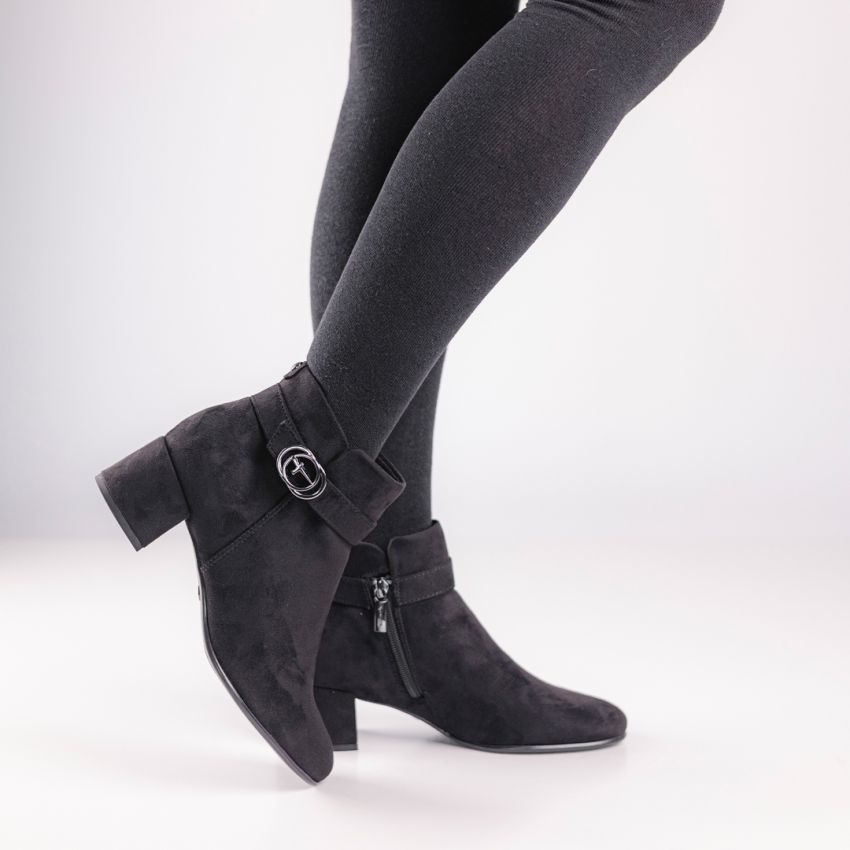 Tamaris fekete női bokacsizma