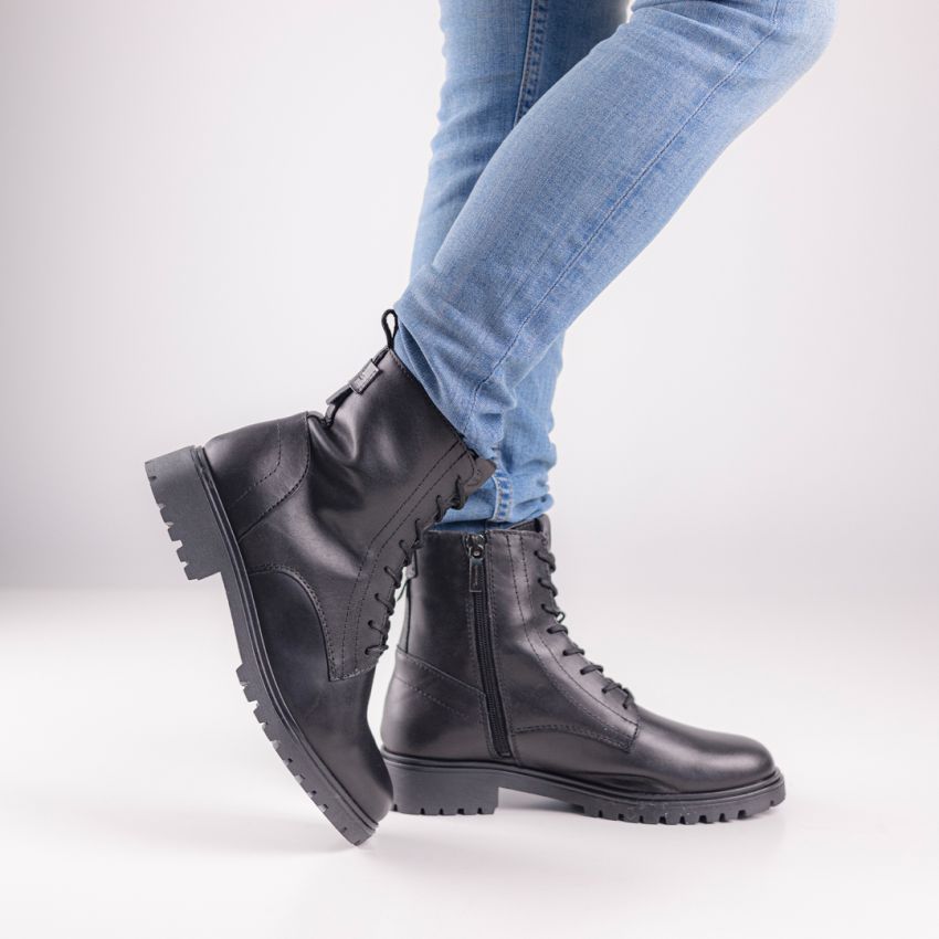 Tamaris fekete női bakancs