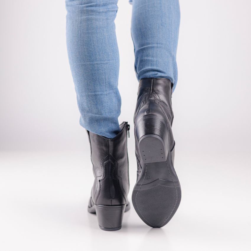 Tamaris fekete női bokacsizma