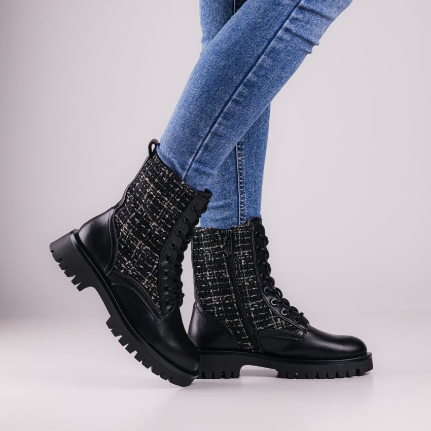 Tamaris fekete női bakancs