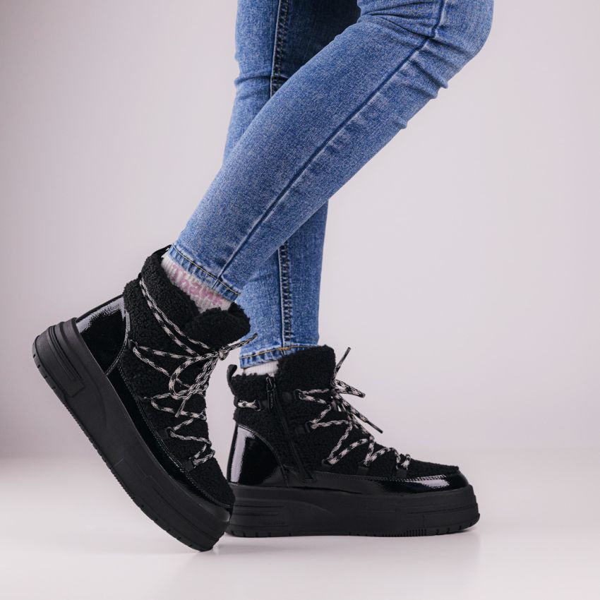 Tamaris fekete női bokacsizma