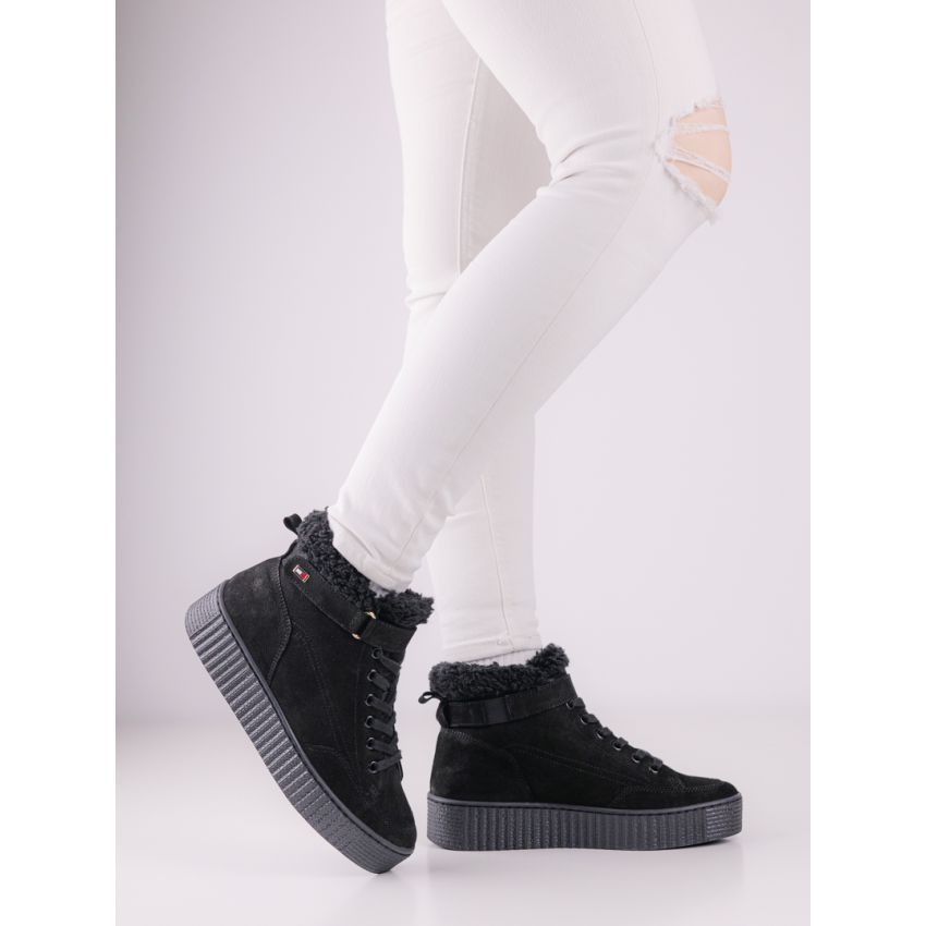 Tommy Hilfiger Faux Fur Nubuck fekete bélelt női cipő