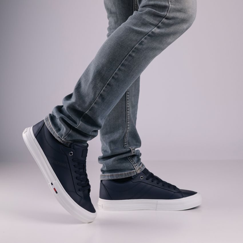 Tommy Hilfiger Vulcanic Street sötétkék férfi cipő