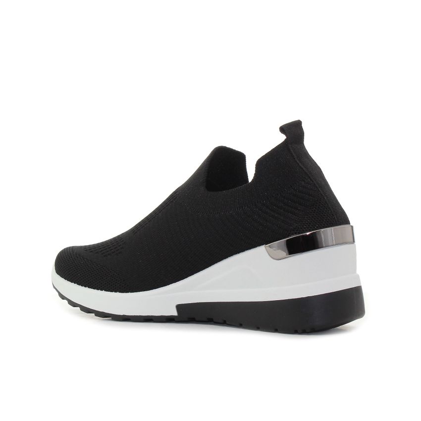 Bosido Meana fekete női bebújós cipő