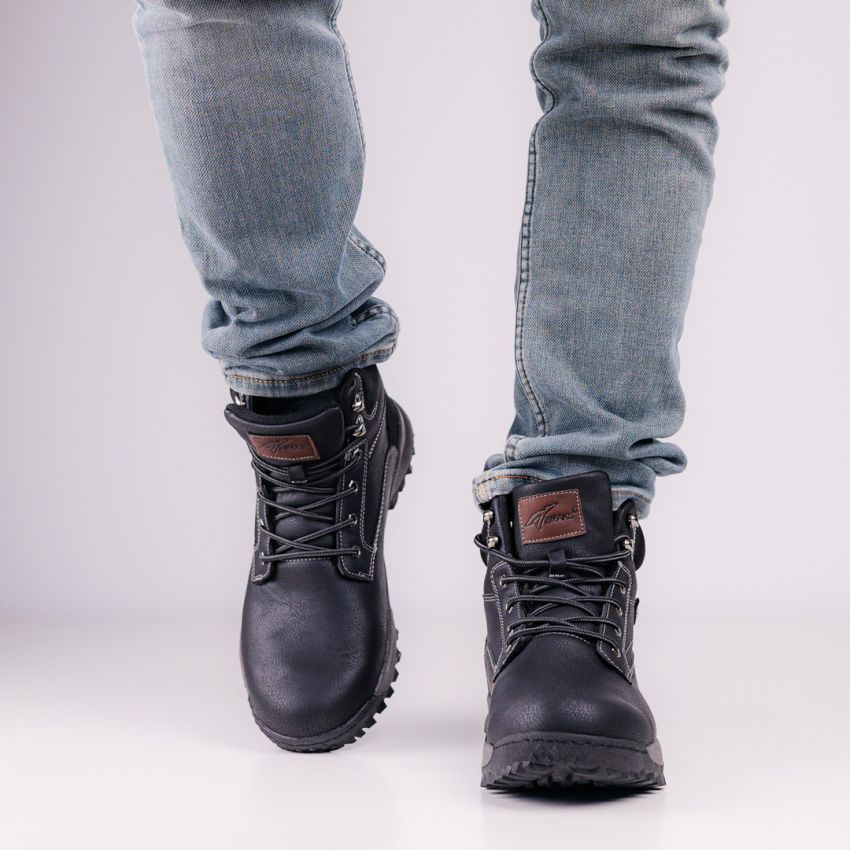 Emaks Outdoor - Strike fekete férfi bakancs