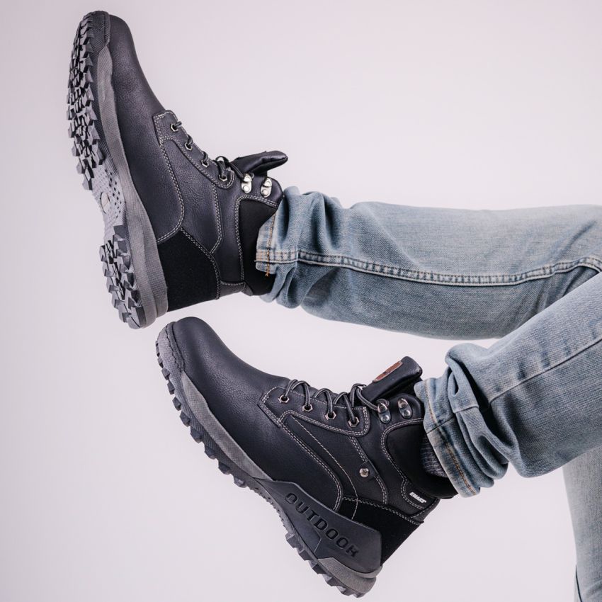 Emaks Outdoor - Strike fekete férfi bakancs